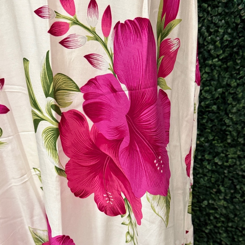 Hawaii Floral Sleeveless Dress - Picture 2 of 7